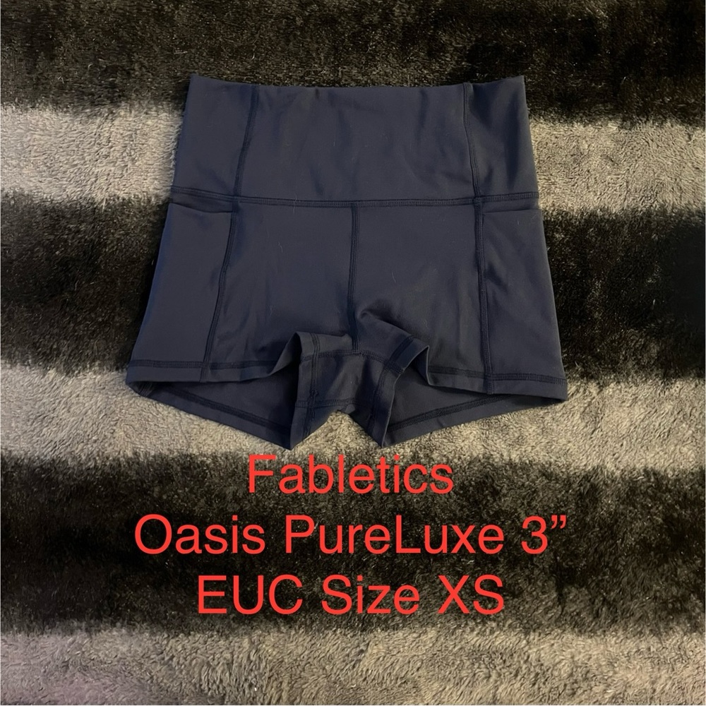 EUC Fabletics Oasis Short 3” Navy Size XS